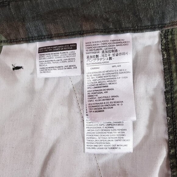 *Flaw* Levis Mens 36 Woodland Camouflage Camo Cargo Shorts Heavy Canvas Cotton - Picture 11 of 15